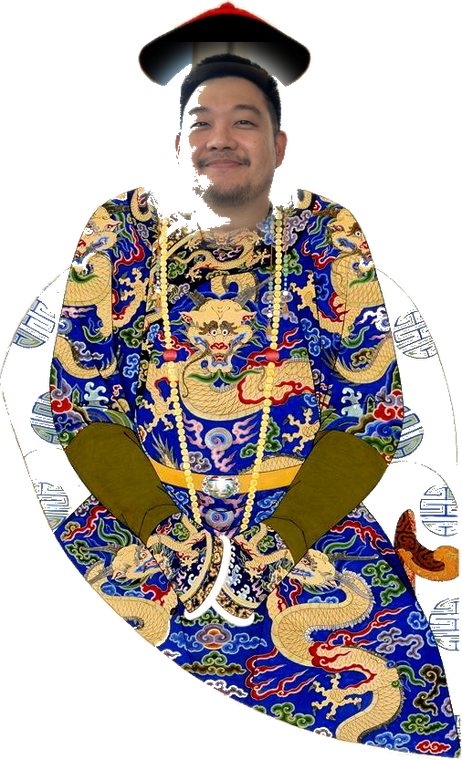 ขุนนางในฉลองพระองค์ชุดมังกร นั่งถวายพระพร